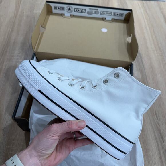 NIB • Chuck Taylor All Star Lift Platform Canvas Size:10 - Picture 3 of 6